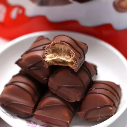 Kinder Bueno Minis – Milk Chocolate & Hazelnut (68pcs)